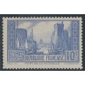 FRANCE - 1929 10Fr pale ultramarine Port de la Rochelle (type I), MNH – Michel # 241I