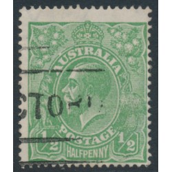 AUSTRALIA - 1918 ½d green KGV, LM watermark, 'break over U' [6L29], used – ACSC # 65A(6)f