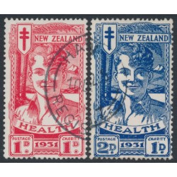 NEW ZEALAND - 1931 Smiling Boys Health Stamps set of 2, used – SG # 546-547